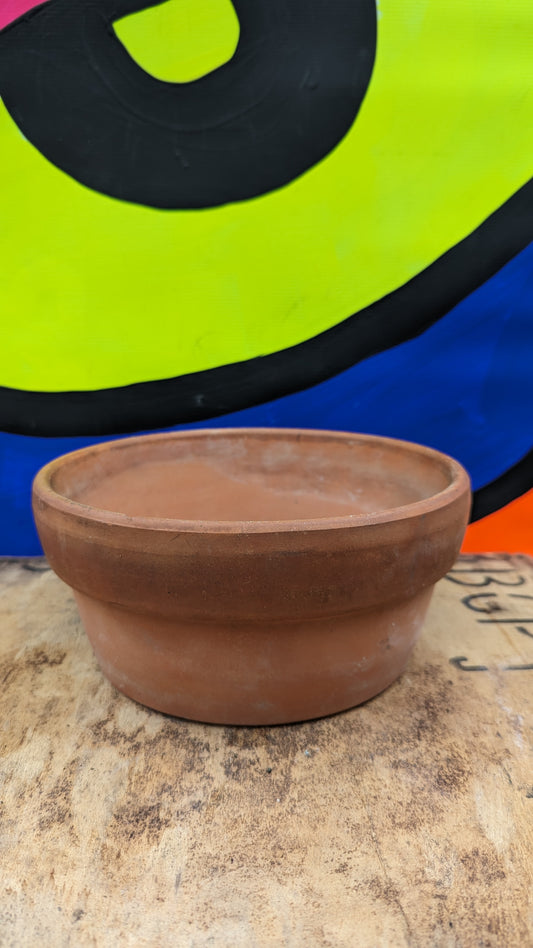 Vintage terracotta: shallow pot 19cm