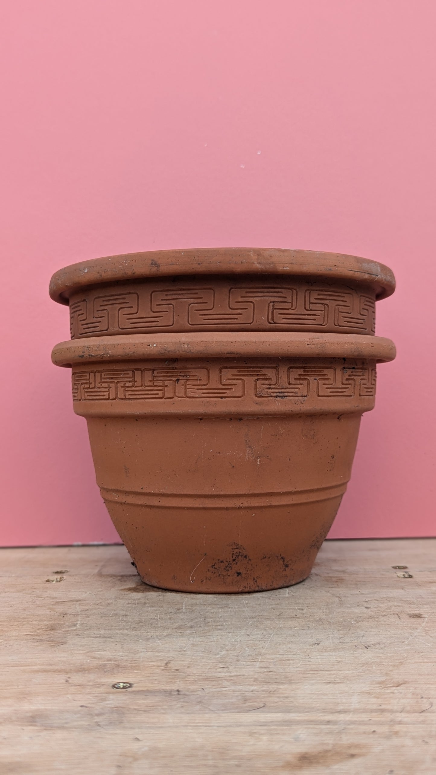 Terracotta bowl aztec lipped - 20cm