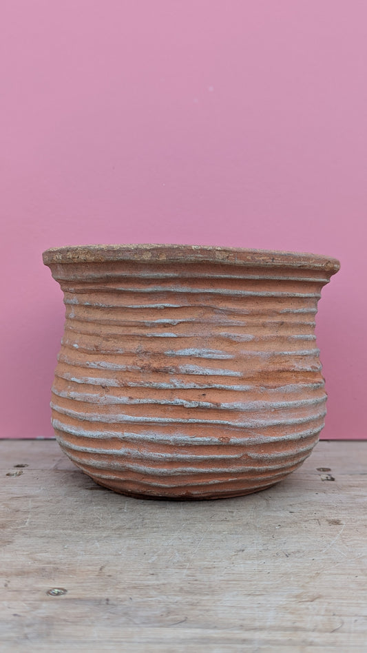 Vintage terracotta pot G - 19cm