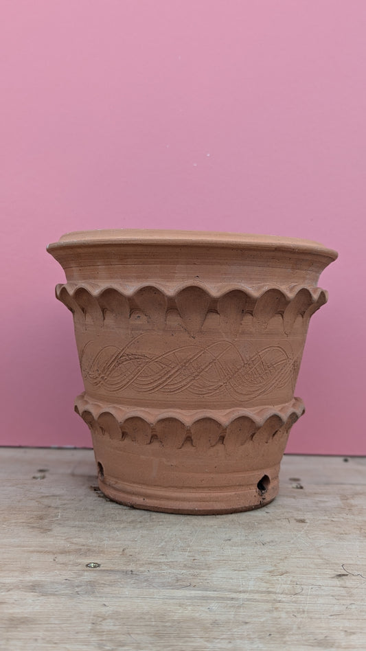 Vintage terracotta pot J - 21.5cm