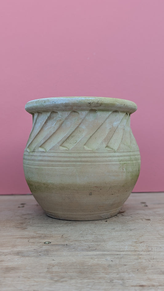 Vintage terracotta pot K - 17cm