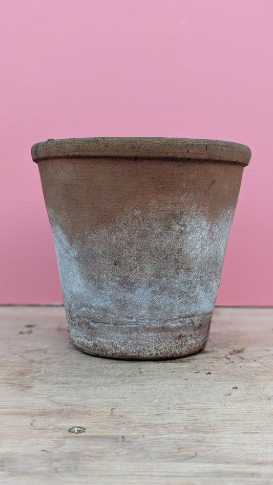 Vintage terracotta pot L - 16cm