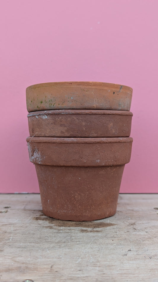 Vintage terracotta pot M - 13.5cm