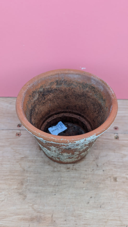 Vintage terracotta pot R - 14cm