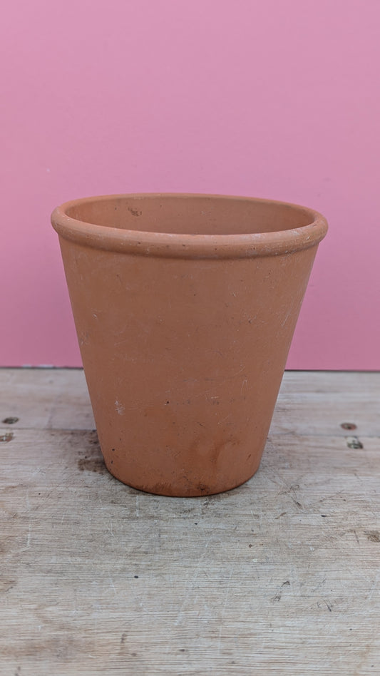 Vintage terracotta pot W - 14cm